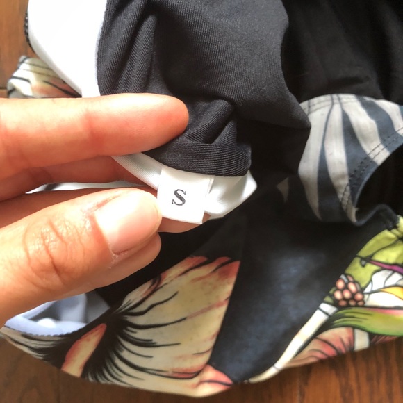 Dark tropical flowers leotard-swimsuit - Picture 5 of 5